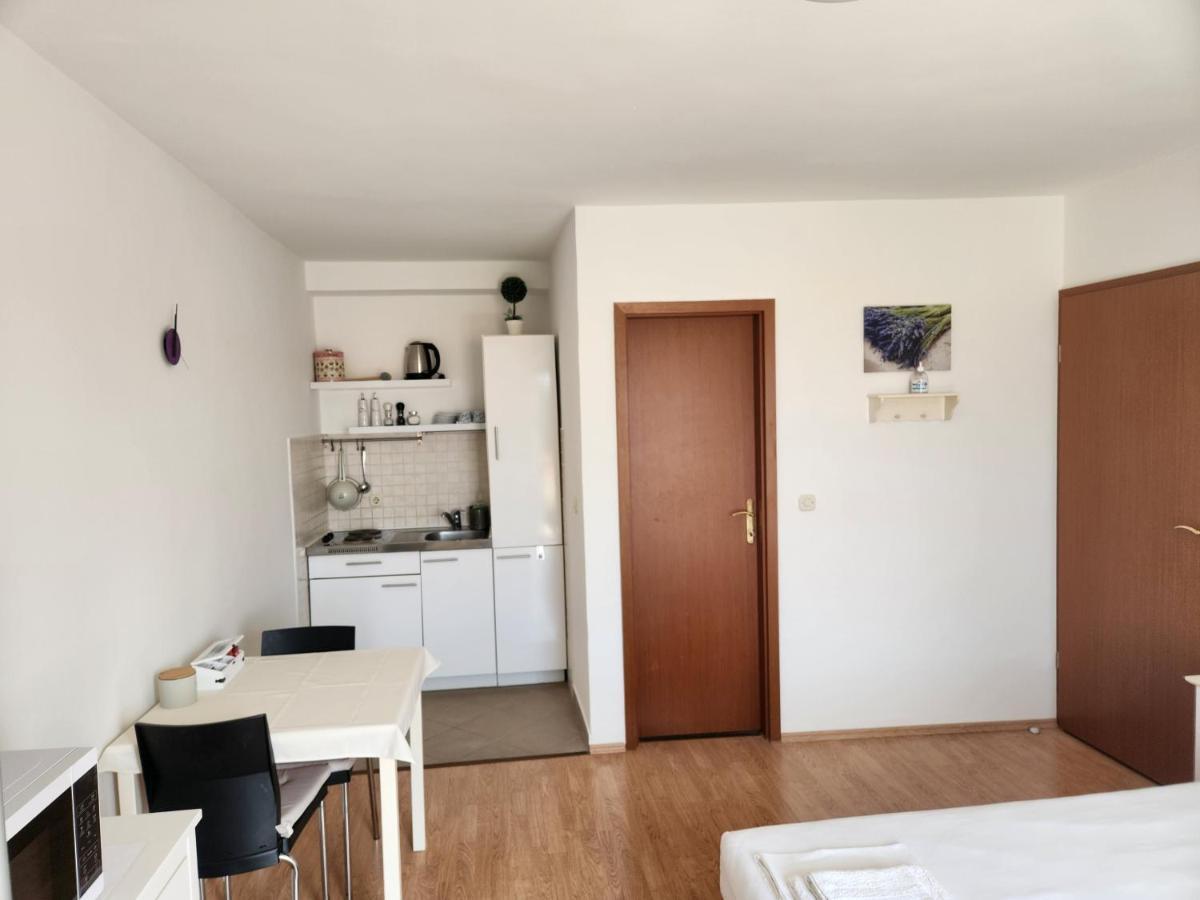 Apartmani Neva Supetar Ngoại thất bức ảnh