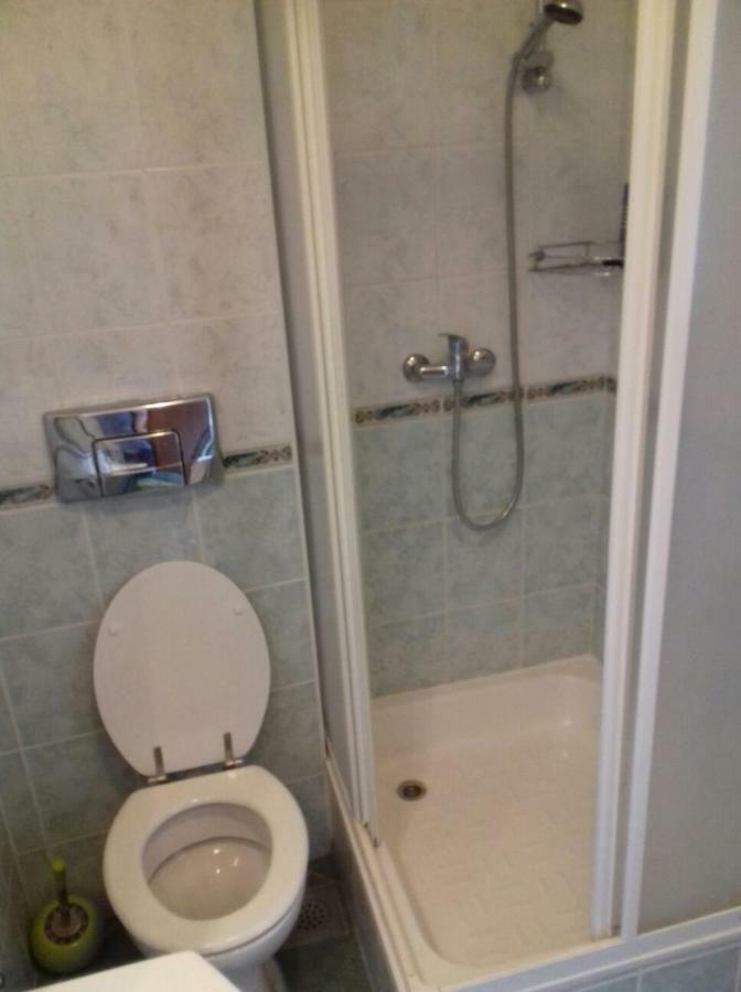 Apartmani Neva Supetar Ngoại thất bức ảnh